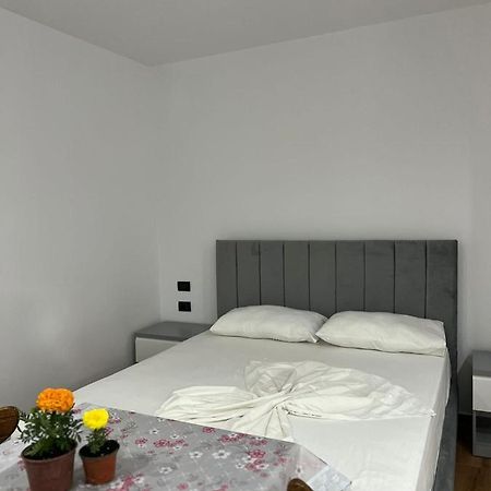 Hotel Vila Herta دراس المظهر الخارجي الصورة