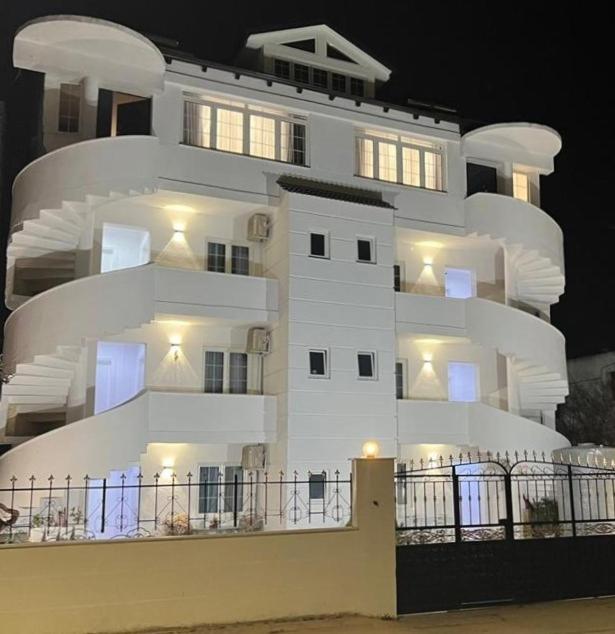 Hotel Vila Herta دراس المظهر الخارجي الصورة